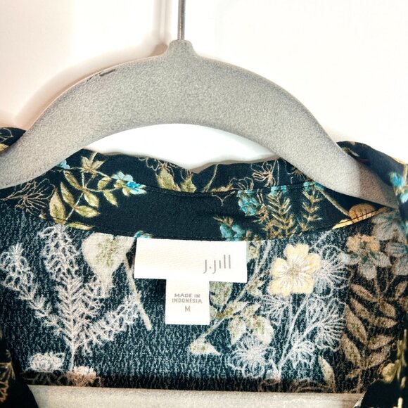 J. Jill Moody Floral Dark Florals Button-Up 100% Rayon Long Tunic Blouse Sz M - Picture 2 of 4